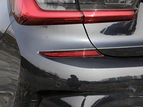 2021�� �Ŀ� 325i M�˶���ҹ��װ