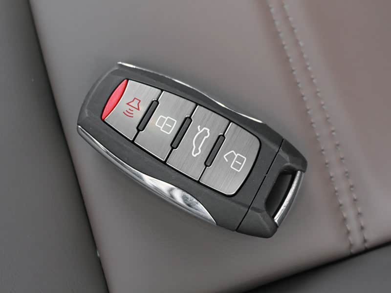 长城汽车 哈弗h9 2017款 2.0t 柴油四驱豪华型 7座