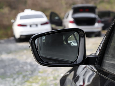 2021�� �Ŀ� 325i M�˶���ҹ��װ