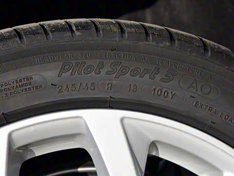 2016�� 45 TFSI quattro �˶���