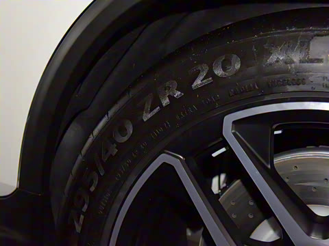 2020�� AMG GLC 63 4MATIC+  ����SUV