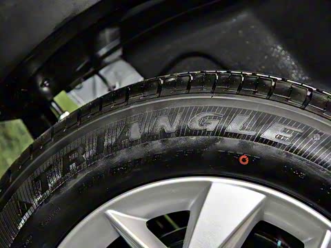 2018�� 1.5L �ֶ���׼�� ��V