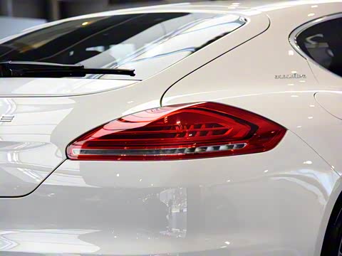 2016�� Panamera Executive Edition 3.0T