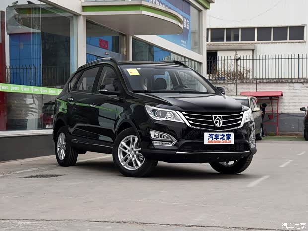 首页 昆明分站 重点推荐 > 正文  宝骏560车型最新价格变化报价 车型