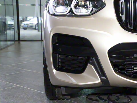 2021�� xDrive 30i M�˶���ҹ��װ