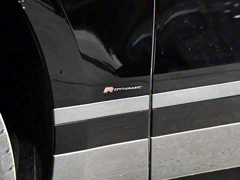 2017�� P380 R-DYNAMIC S