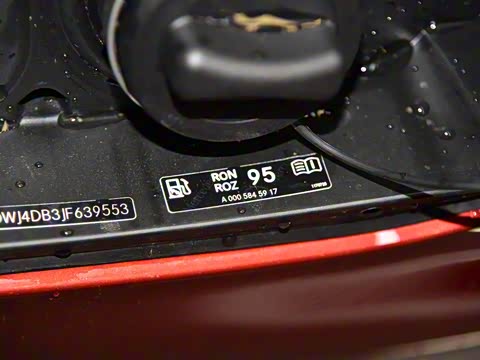 2018�� C 200 4MATIC ���ܳ�