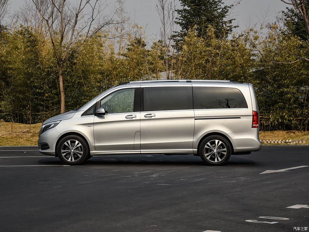 福建奔驰 奔驰v级 2016款 v 260 尊贵版