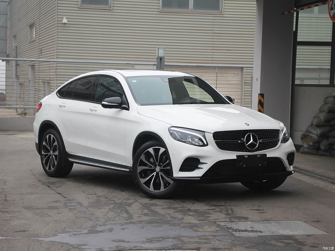 奔驰glc轿跑 2017款 glc 260 4matic 轿跑suv 3721670图片_奔驰_汽车