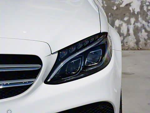 2017�� �Ŀ� C 200 L 4MATIC �˶���