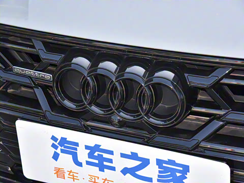 2025�� 45 TFSI quattro RS �׼����ٰ�