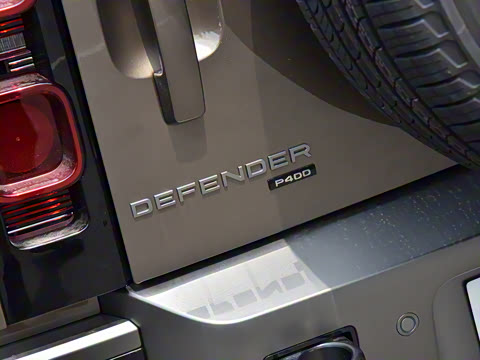 2022�� 110 P400 X-DYNAMIC HSE