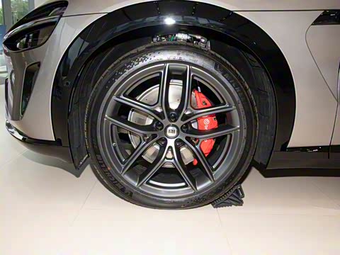 2025�� ������������������Max��