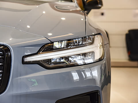 2023�� B5 ��Զ�˶���