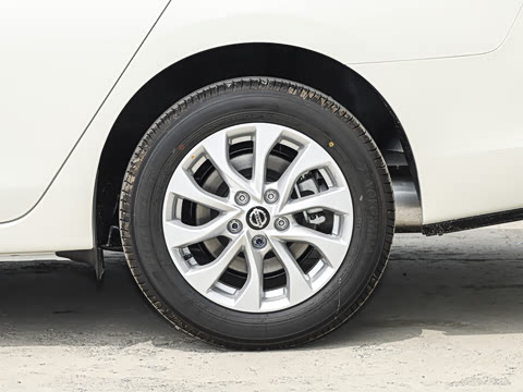 2024�� �Ŀ��� ���� 1.6XE CVT���ʰ�