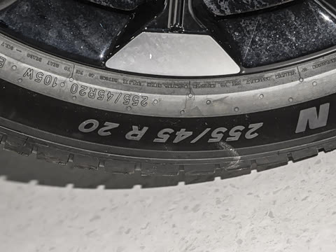 2025�� 702 �������� Max