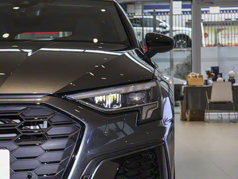 2023�� Sportback 35 TFSI ʱ���˶���