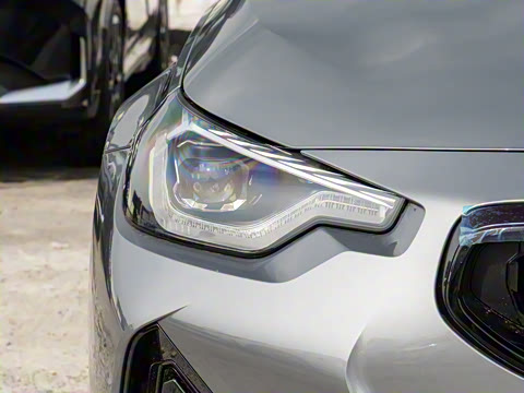 2025�� M240i xDrive