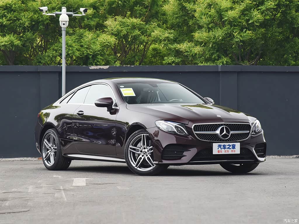 汽车之家>汽车图片>奔驰>奔驰e级(进口)>2020款e2604matic轿跑车>
