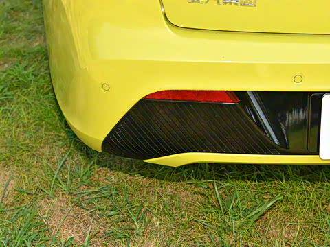 2023�� R600 ������