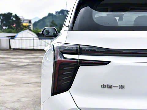 2025�� 117km ��ΪPLUS��