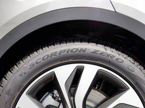 2024�� ��ȡ�˶��� R-DYNAMIC S