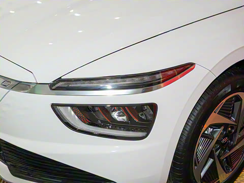 2021�� LUX����