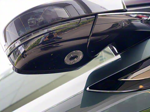 2021�� ����L 249PS R-Dynamic First edition �׷���