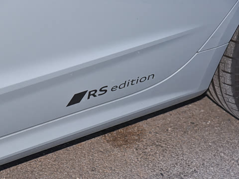 2025�� 45 TFSI quattro RS �׼����ٰ�