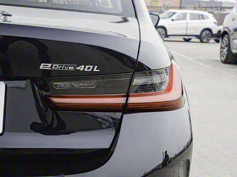 2023�� eDrive 40 L ��ҹ��װ