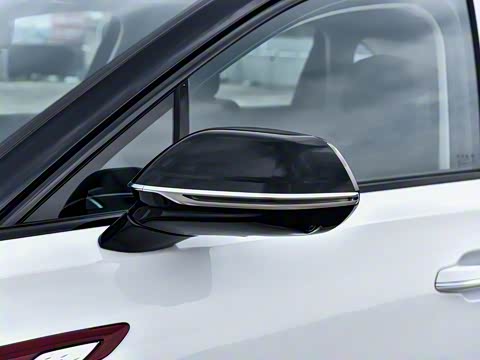 2025�� 117km ��ΪPLUS��