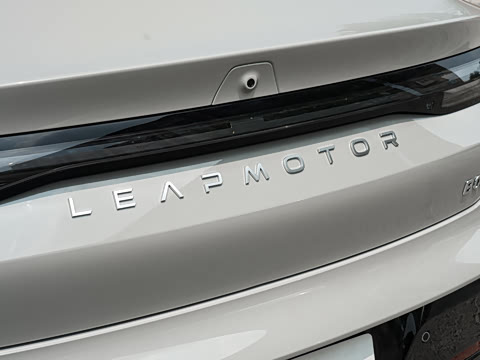 2025�� 550������