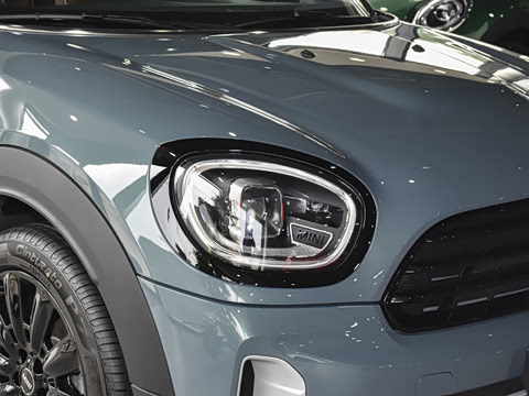 2022�� 1.5T COOPER ALL4 ���ͼ�