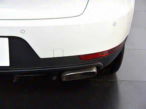 2018�� Macan 2.0T