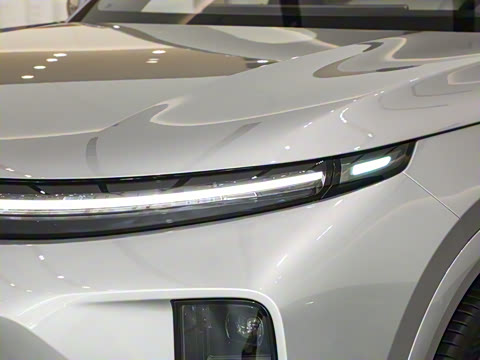 2025�� Ultra ���ܻ��°�