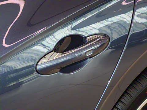 2024�� V8 Edition 8