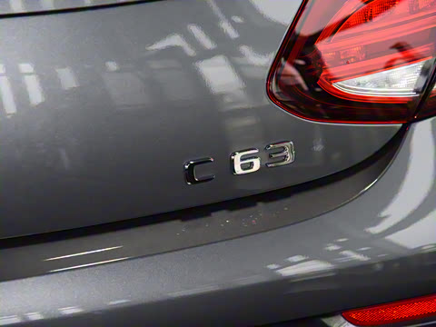 2021�� AMG C 63 ���ܳ�