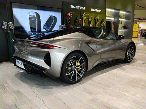 2025�� 2.0T DCT Turbo SE