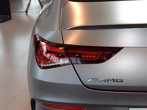 2021�� AMG CLA 35 4MATIC