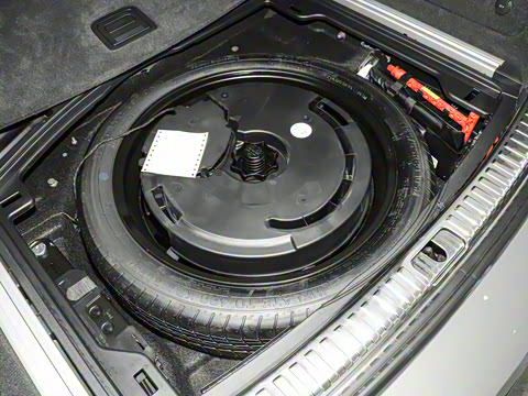 2025�� Avant 45 TFSI ��̽�ռ�