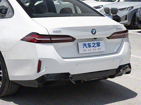 2025�� 525Li M�˶���װ