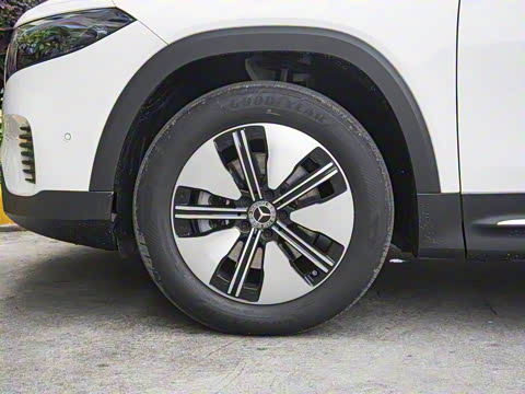 2023�� �Ŀ� EQB 260