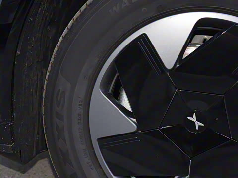 2025�� 702 �������� Max