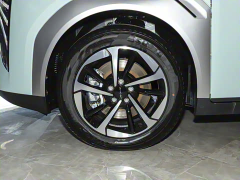 2025�� Plus 510 ������