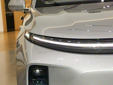 2025�� Ultra ���ܻ��°�