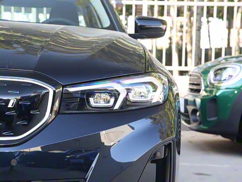 2024�� eDrive 40 L ��ҹ��װ