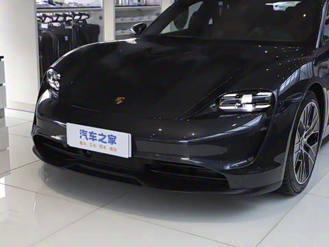 2022�� �Ŀ� Taycan