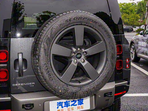 2022�� 110 P400 X-DYNAMIC HSE