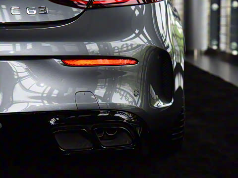 2021�� AMG C 63 ���ܳ�