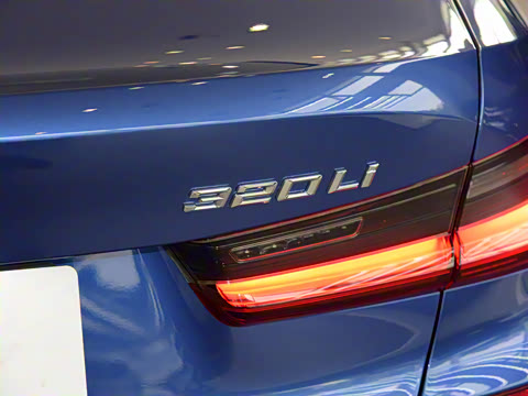 2021�� �Ŀ�� 320Li M�˶���װ